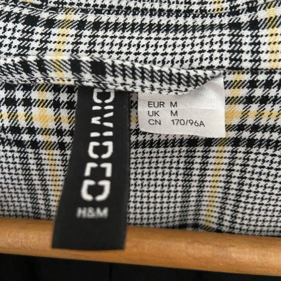 blazer - Picture 2 of 3